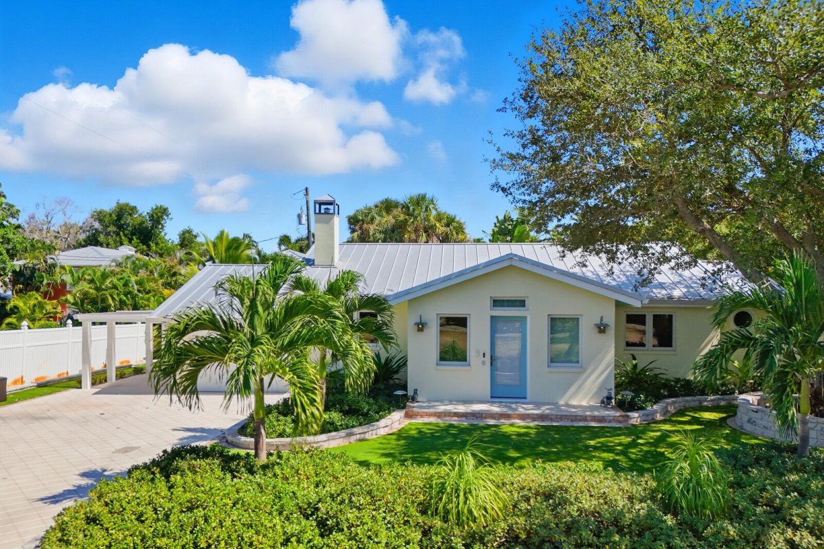 Boca Grande Real Estate-H-260 E Railroad-image-1